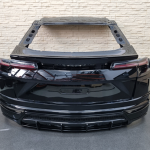 lamborghini-urus-rear-package-bumper-trunk-lid-spoiler-rear-lamps-4ml827025a-4ml807301-4ml827950