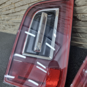 rolls-royce-cullinan-rear-left-tail-light-usa-7447045-sae