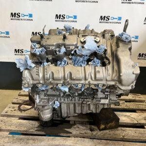 bmw-4-4i-v8-petrol-engine