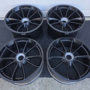 20x9%e2%80%b3-and-20x12%e2%80%b3-center-lock-wheels-for-porsche-991-gt3