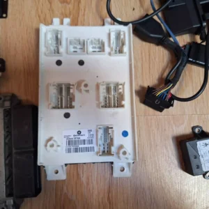 maserati-quattroporte-m156b-2016-start-engine-ecu-complete-670031346