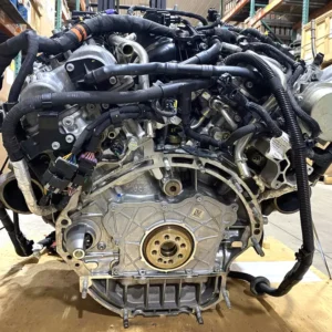 2016-maserati-levante-v6-3-0l-m156e-430-hp-twin-turbo-engine-06700321700